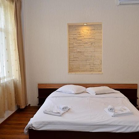 Guest House Anelim Veliko Tŭrnovo Exterior foto