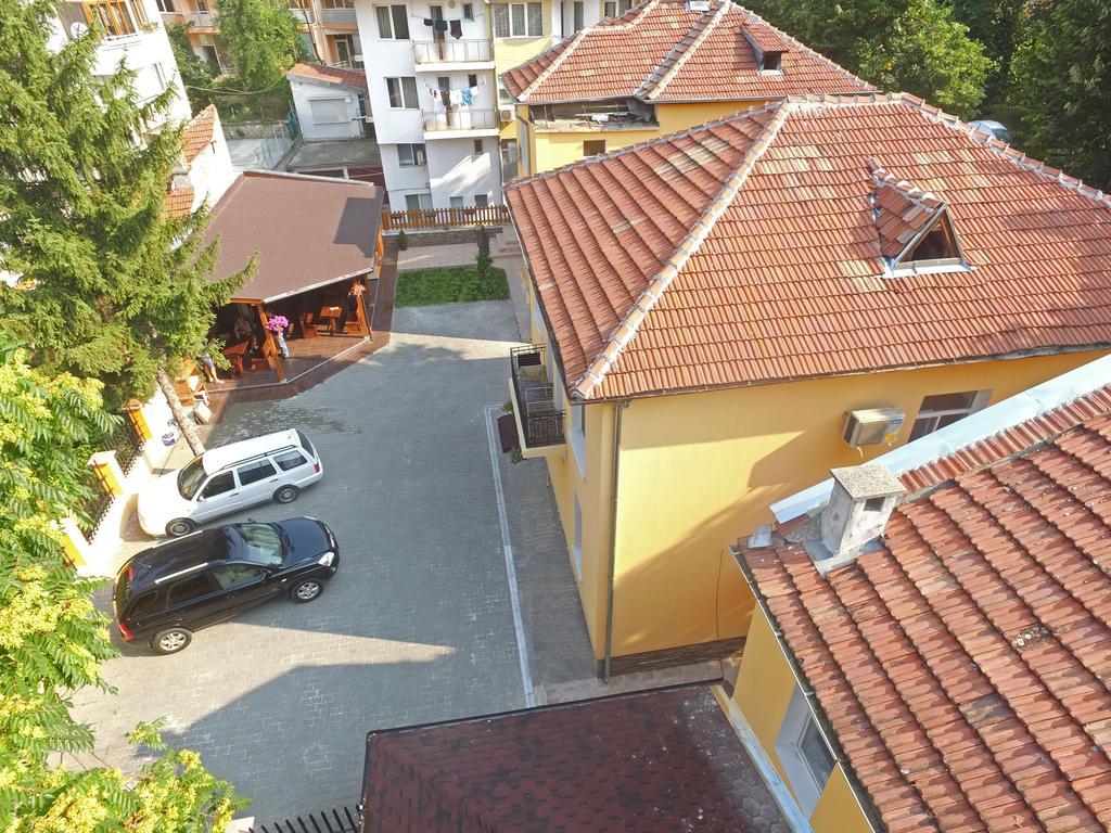 Guest House Anelim Veliko Tŭrnovo Exterior foto