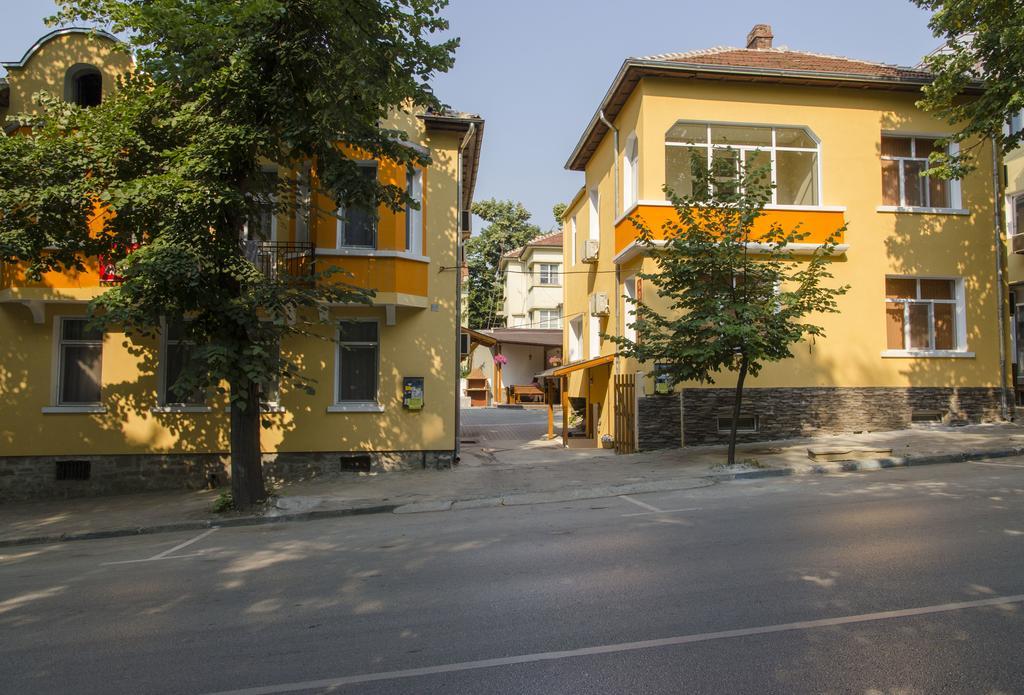 Guest House Anelim Veliko Tŭrnovo Exterior foto