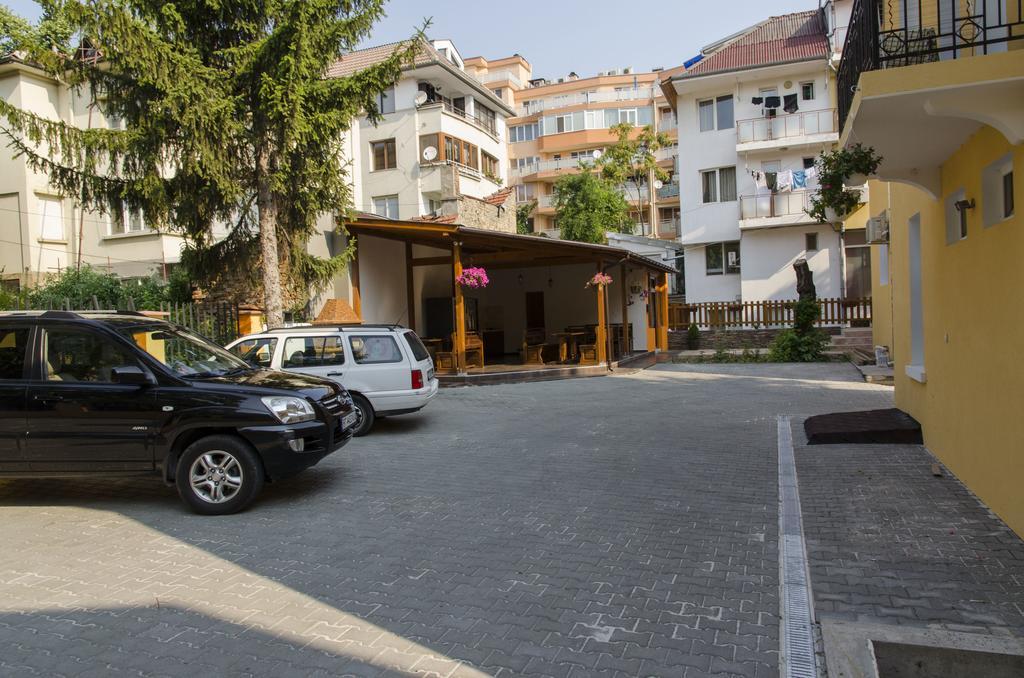 Guest House Anelim Veliko Tŭrnovo Exterior foto