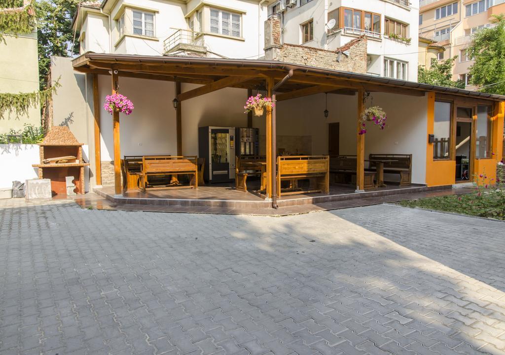 Guest House Anelim Veliko Tŭrnovo Exterior foto
