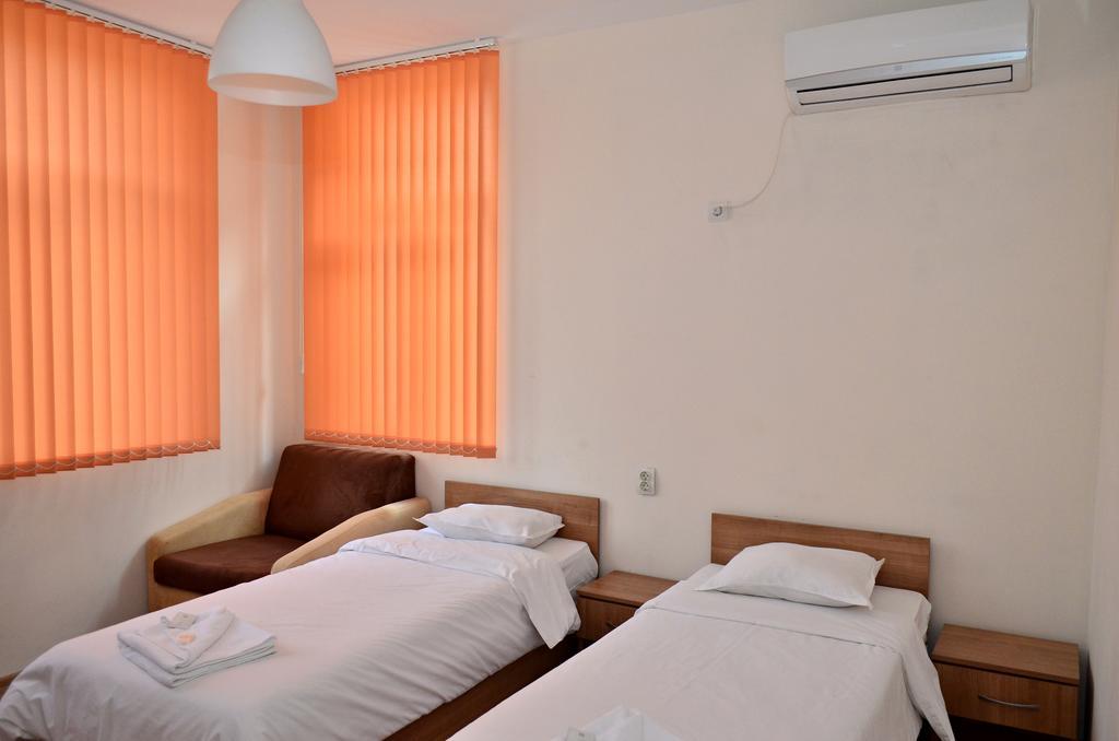 Guest House Anelim Veliko Tŭrnovo Exterior foto