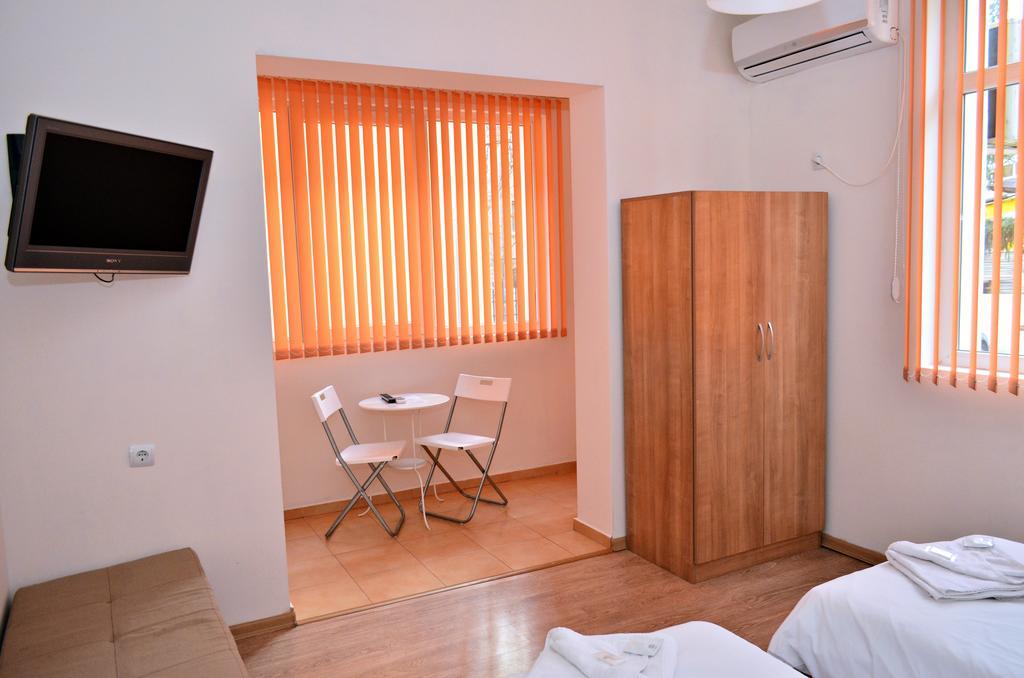 Guest House Anelim Veliko Tŭrnovo Exterior foto