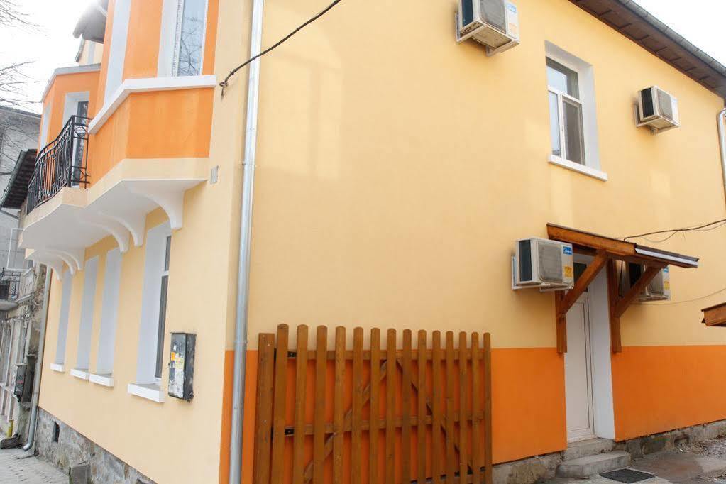 Guest House Anelim Veliko Tŭrnovo Exterior foto