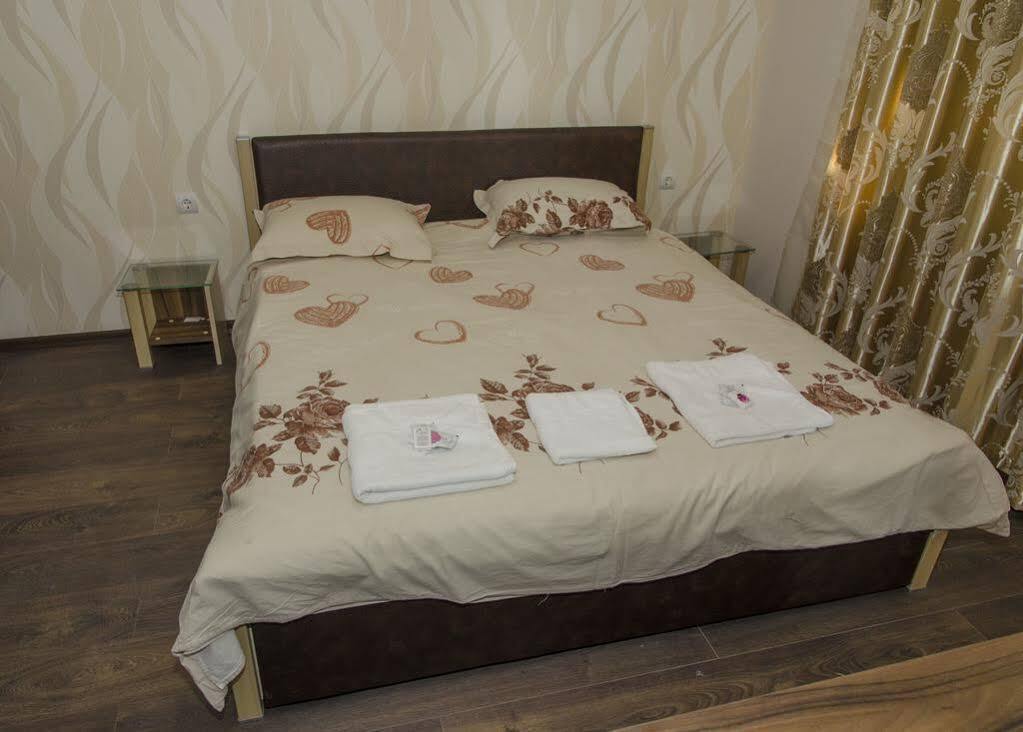 Guest House Anelim Veliko Tŭrnovo Exterior foto